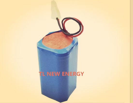 2s4p Li-ion Battery 7.4V 8800mAh Rechargeable for Portable Medical Devices